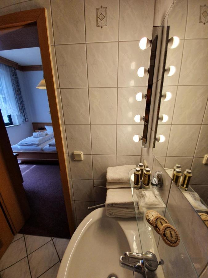 Hotel Stadt Ольбернхау Экстерьер фото