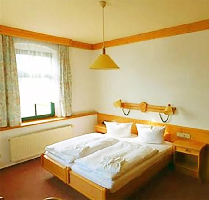 Hotel Stadt Ольбернхау Экстерьер фото